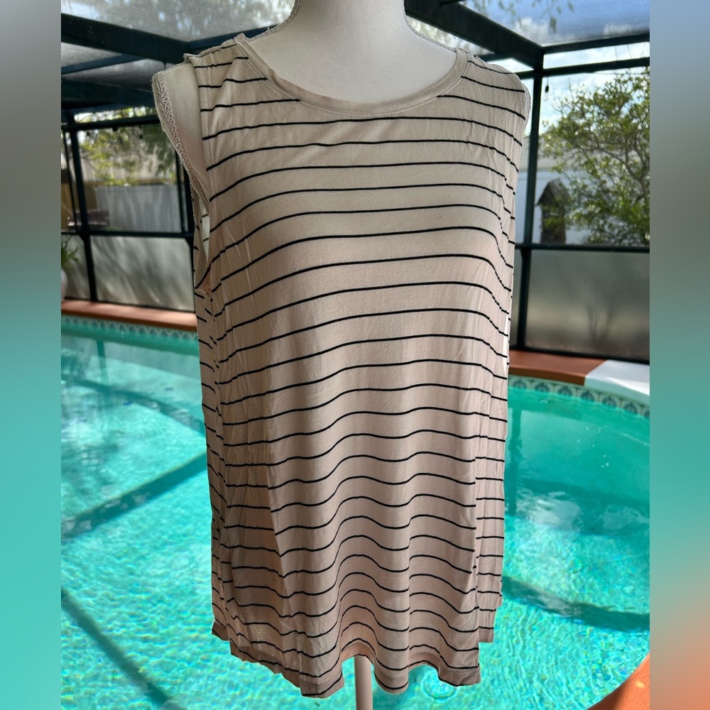 Apt 9 sleeveless blouse